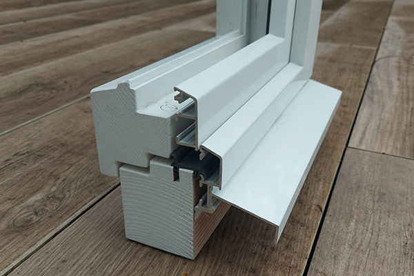 holzfenster.jpg