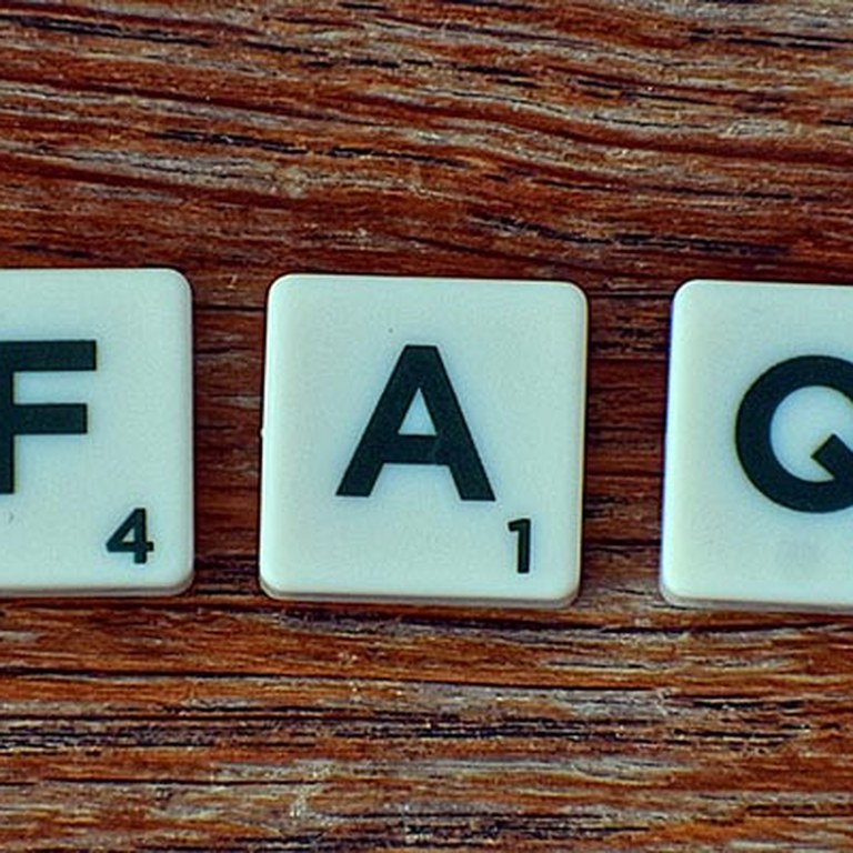 Besuchen Sie den FAQ Bereich auf baubook!